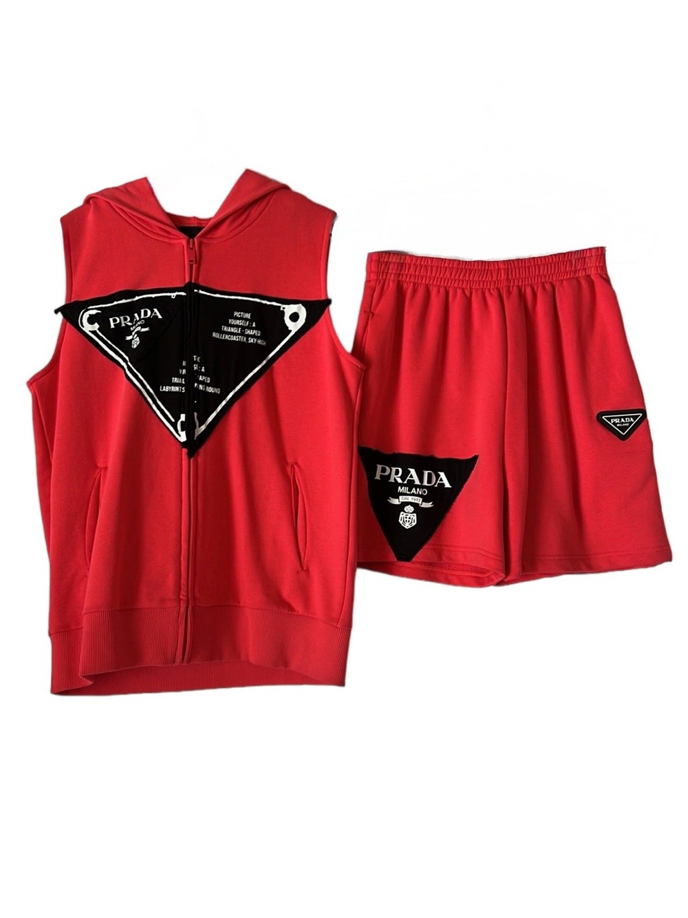 📍SALE📍〰️Prada〰️ logo-patch sleeveless women’s hooded jacket and shorts 🔥
